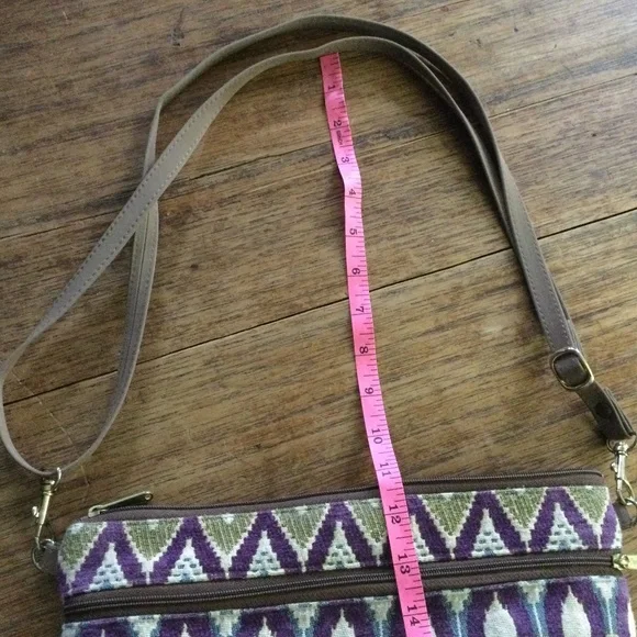 Danny K. Beverly Hills Tapestry purse crossbody - Picture 9 of 12